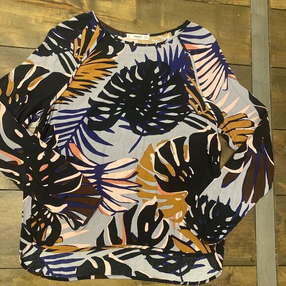 Mango Casual Tropical‎ Leaf Gray Blouse Size 2 Vacation Cruise - Picture 1 of 6